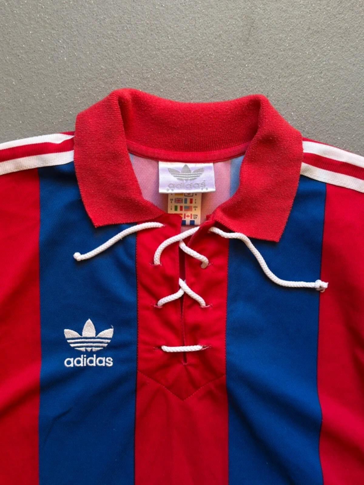 Vintage Adidas Football Template Shirt Bayern Munich Medium