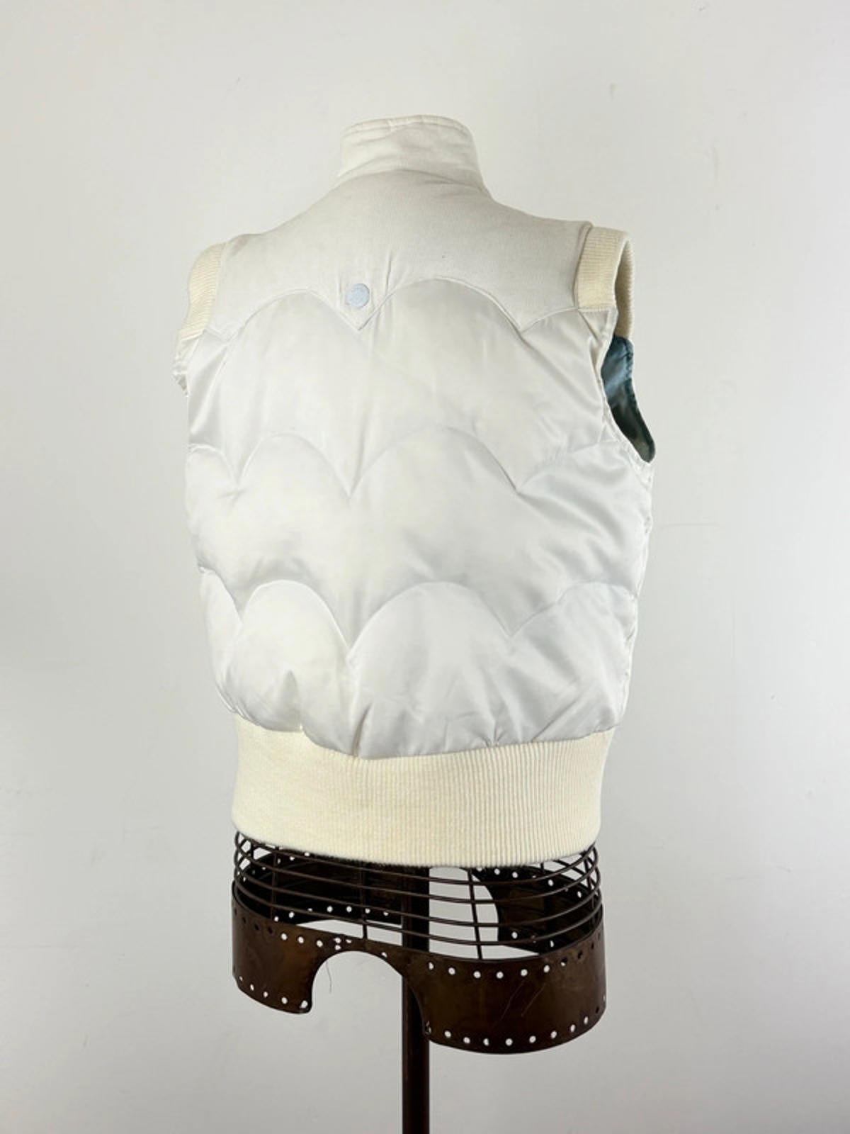 Levi’s Y2K Puffer Gilet Large