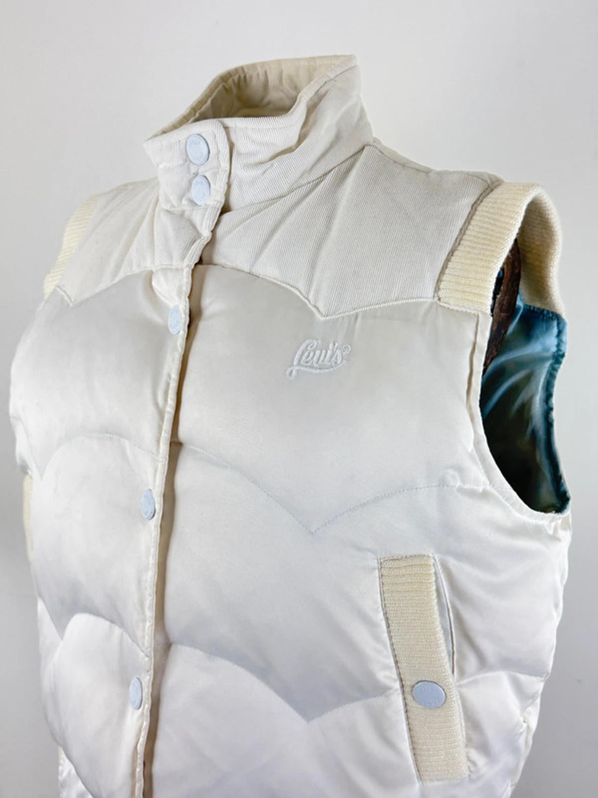 Levi’s Y2K Puffer Gilet Large