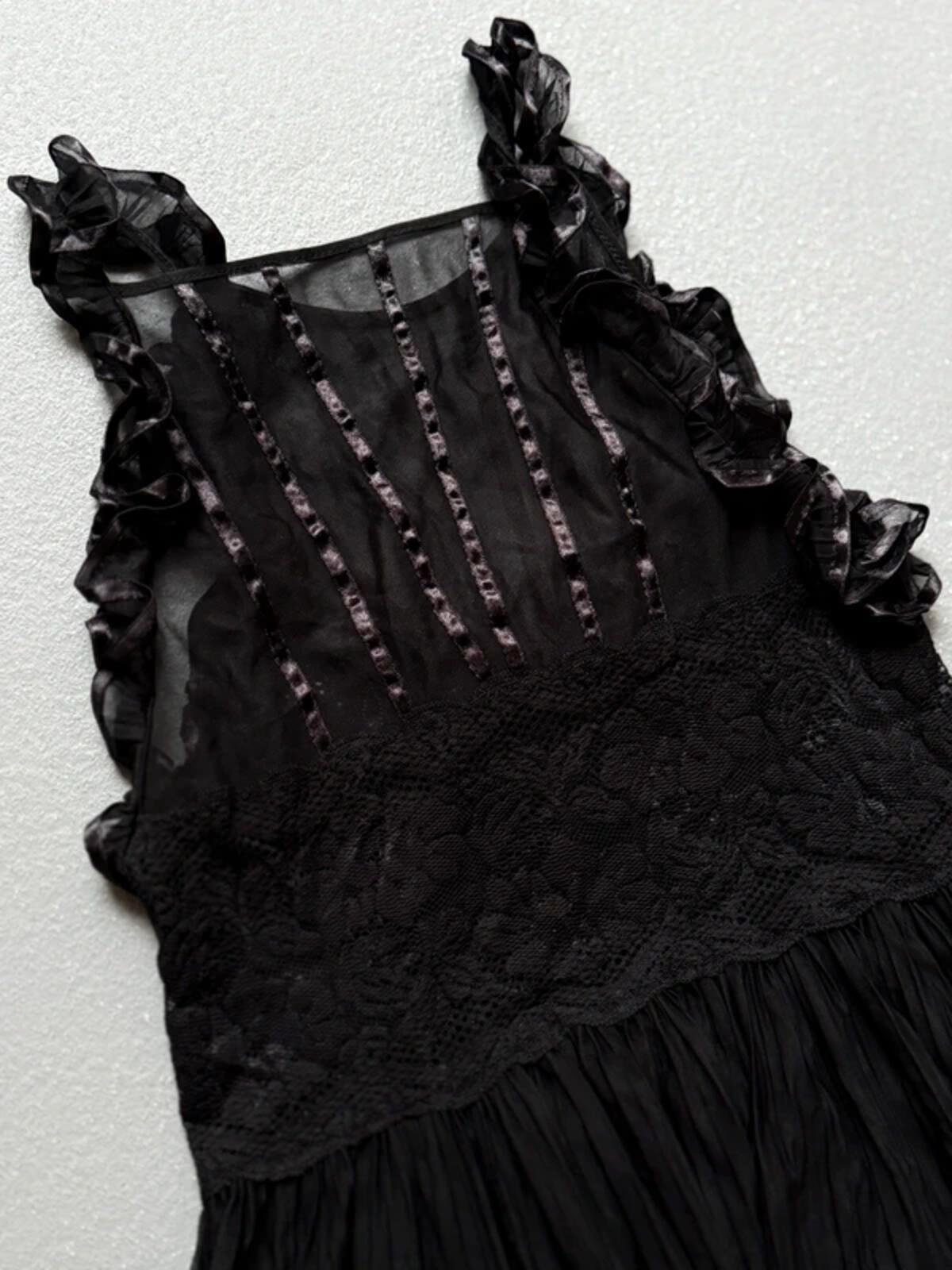 Y2K Ruffled Lace Babydoll 6/8 Black