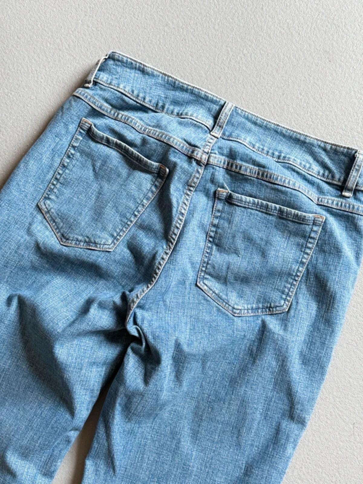 Y2K Lee Capri Jeans Size 12 Mid Rise