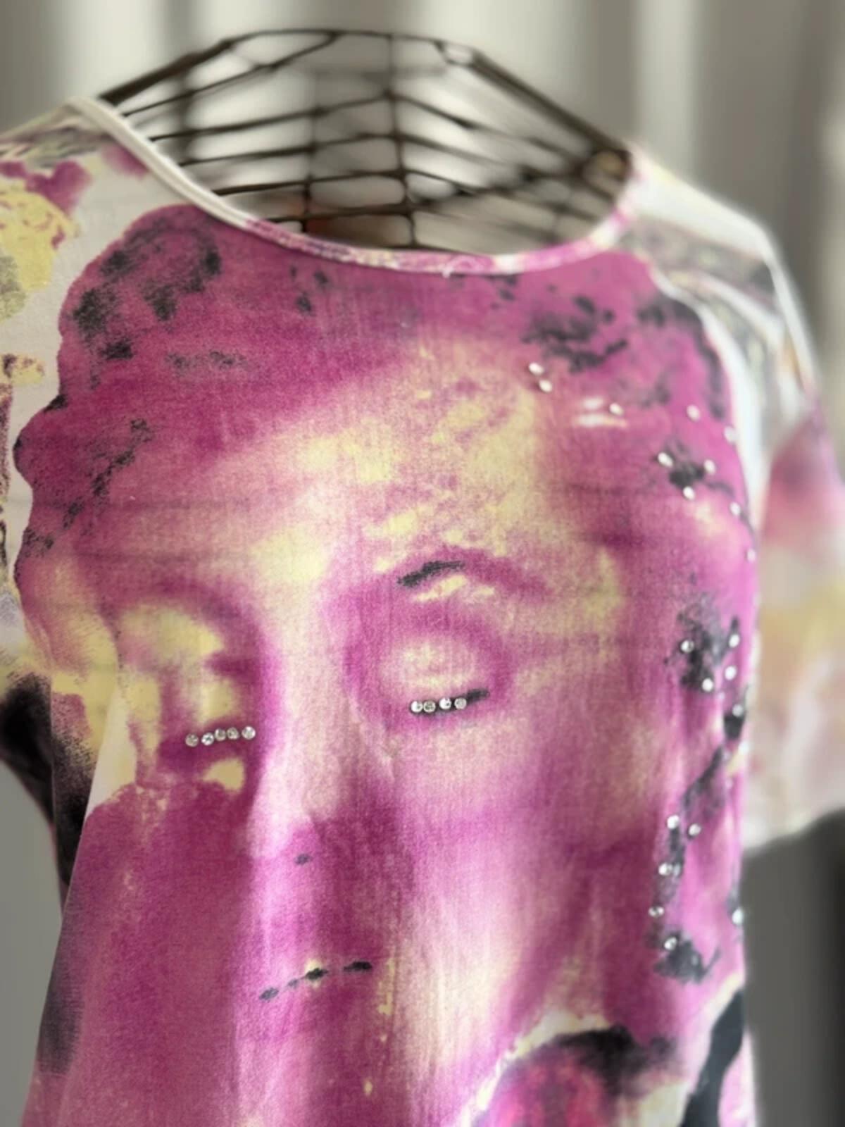 Y2K Abstract Face Print Top Pink Graphic Tee Embellished Festival Indie Large