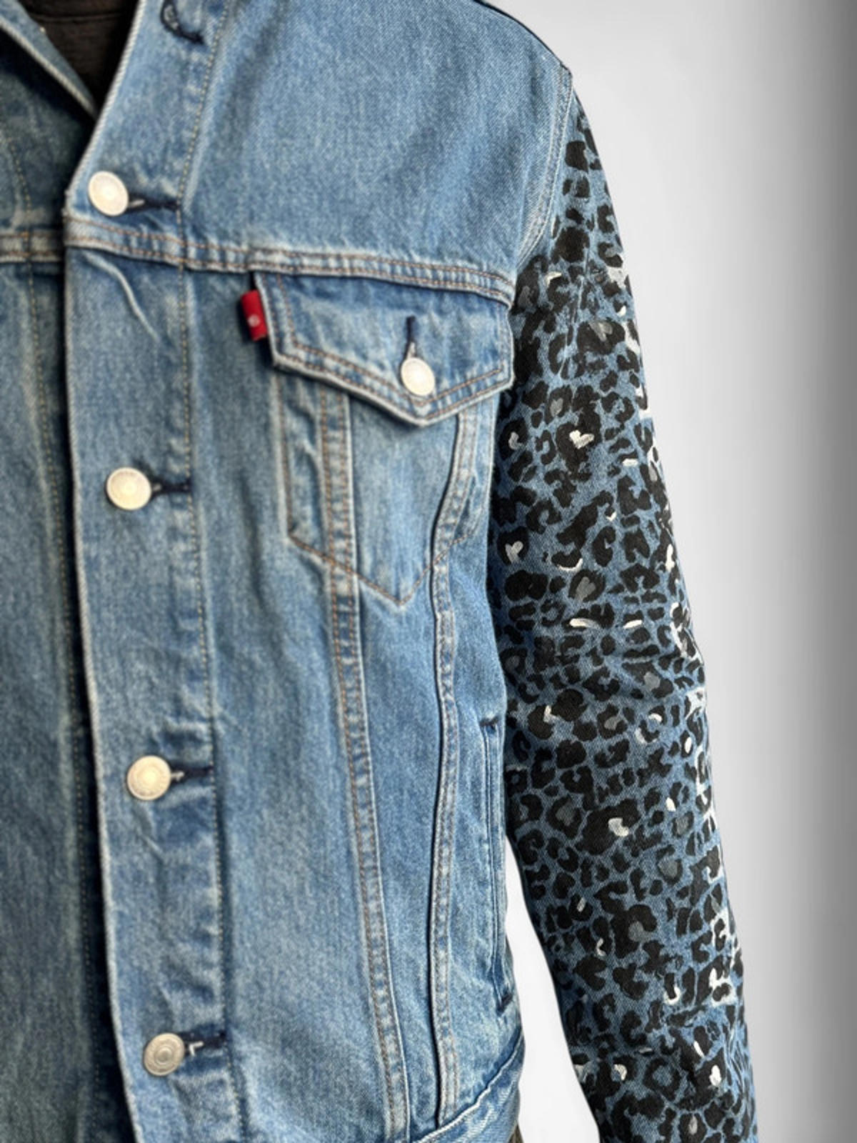 Levi’s Western Custom Painted Denim Jacket Medium