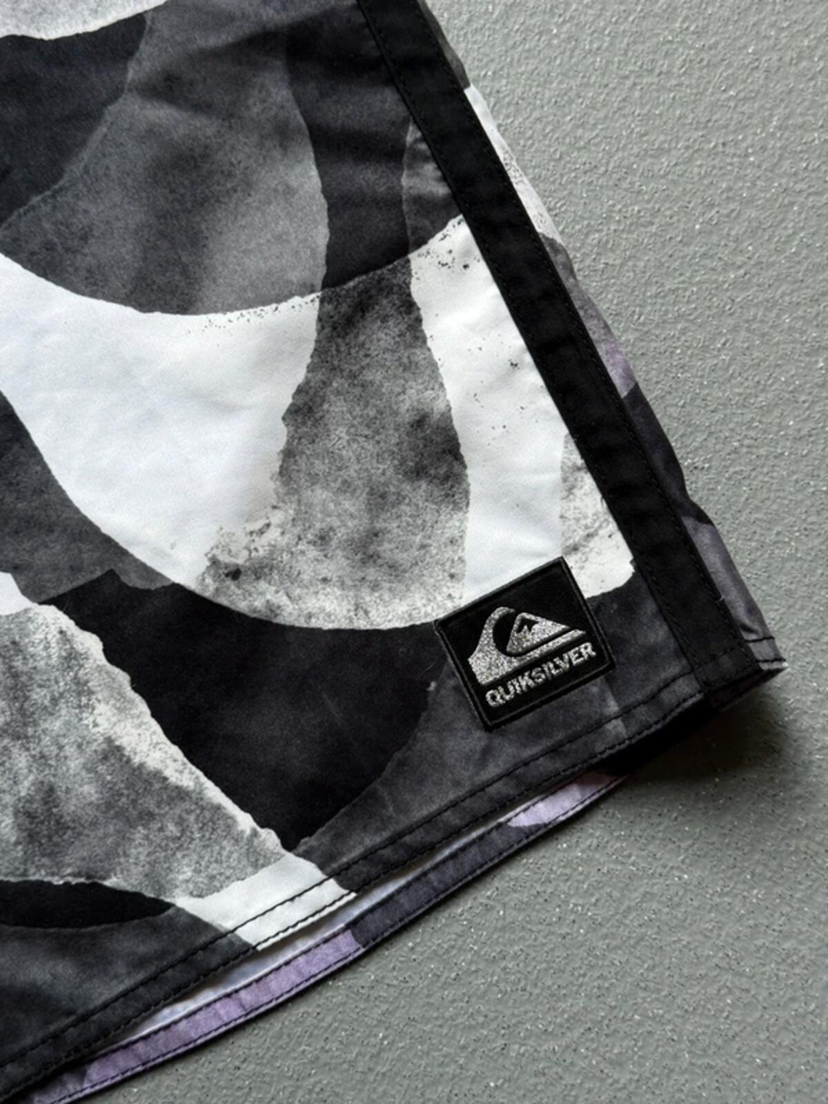 Quiksilver Y2K Board Shorts 28”