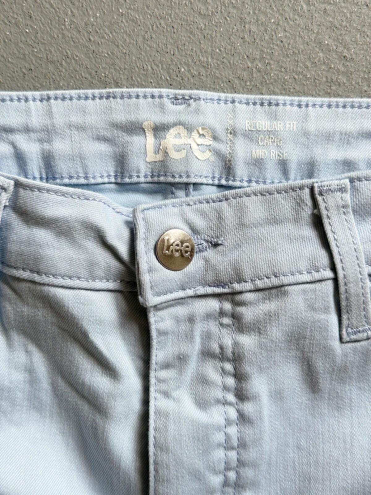 Lee Mid Rise Capri Jeans Size 16