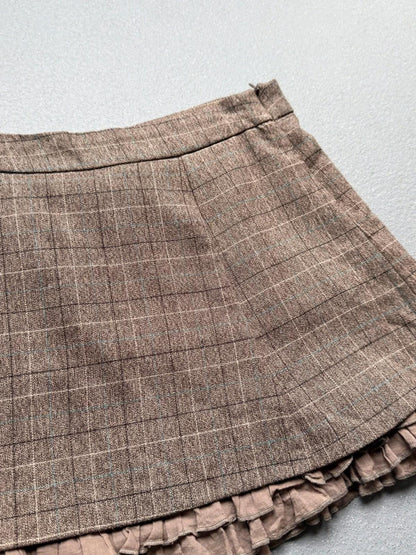 Vintage Y2K Brown Plaid Mini Skirt Ruffle Hem 30”