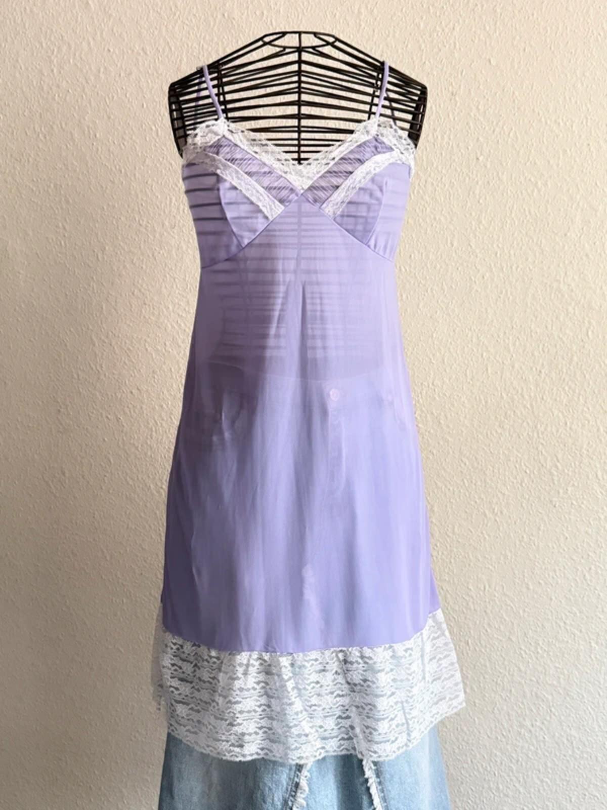 Beautiful Vintage Lilac Lace Slip Dress Size 6-8