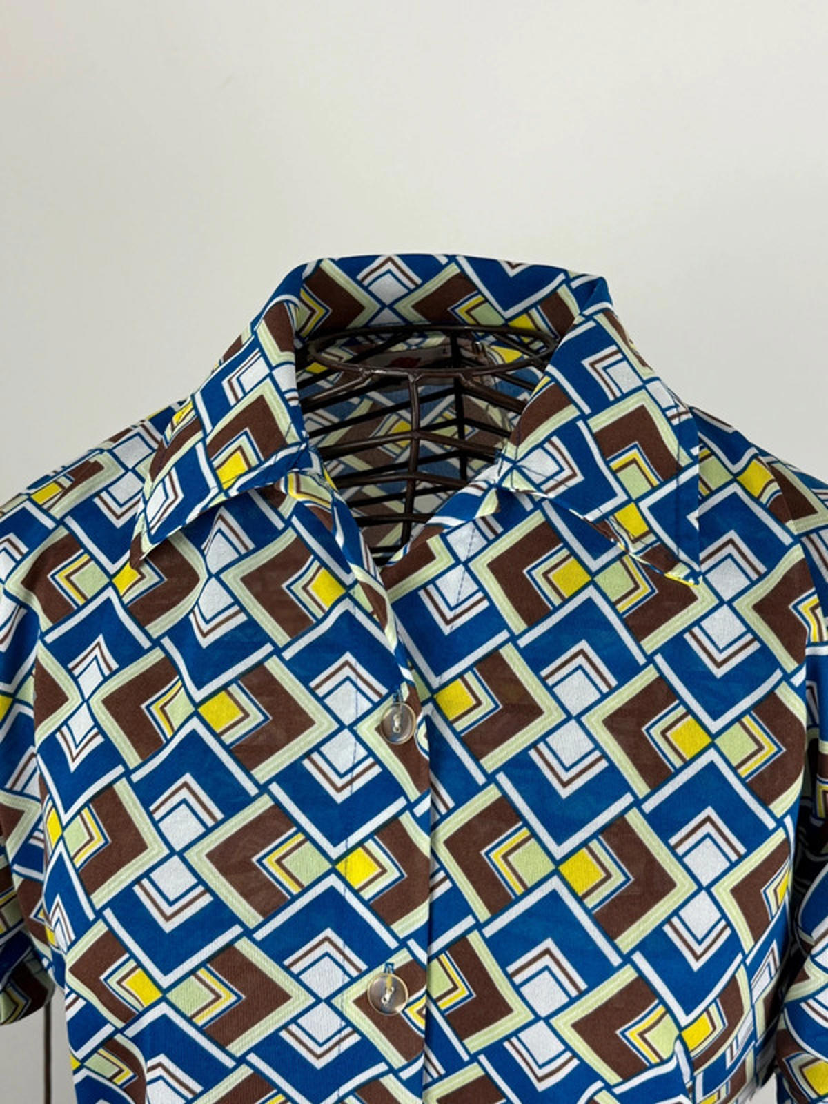 1970s Style Vintage Poly Mosaic Pattern Shirt Large