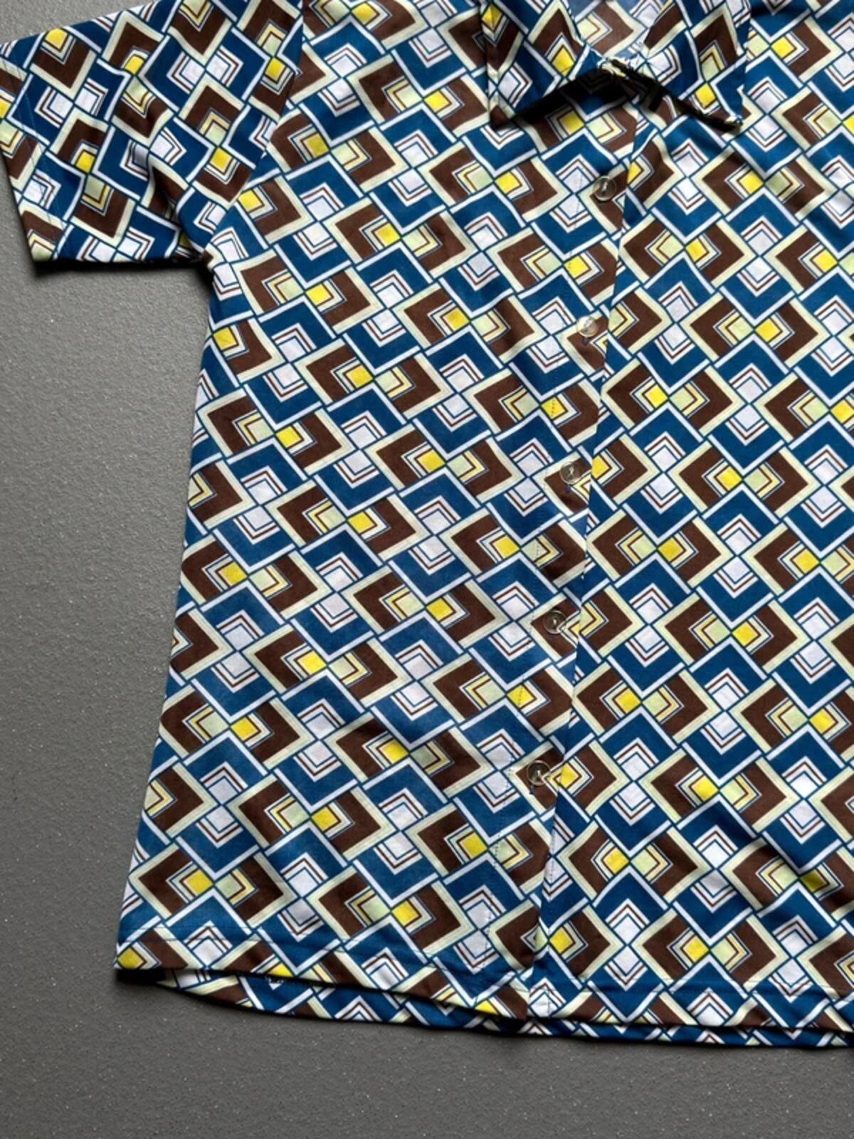 Vintage 1970s Geometric Pattern Short Sleeve Shirt Ladies Large