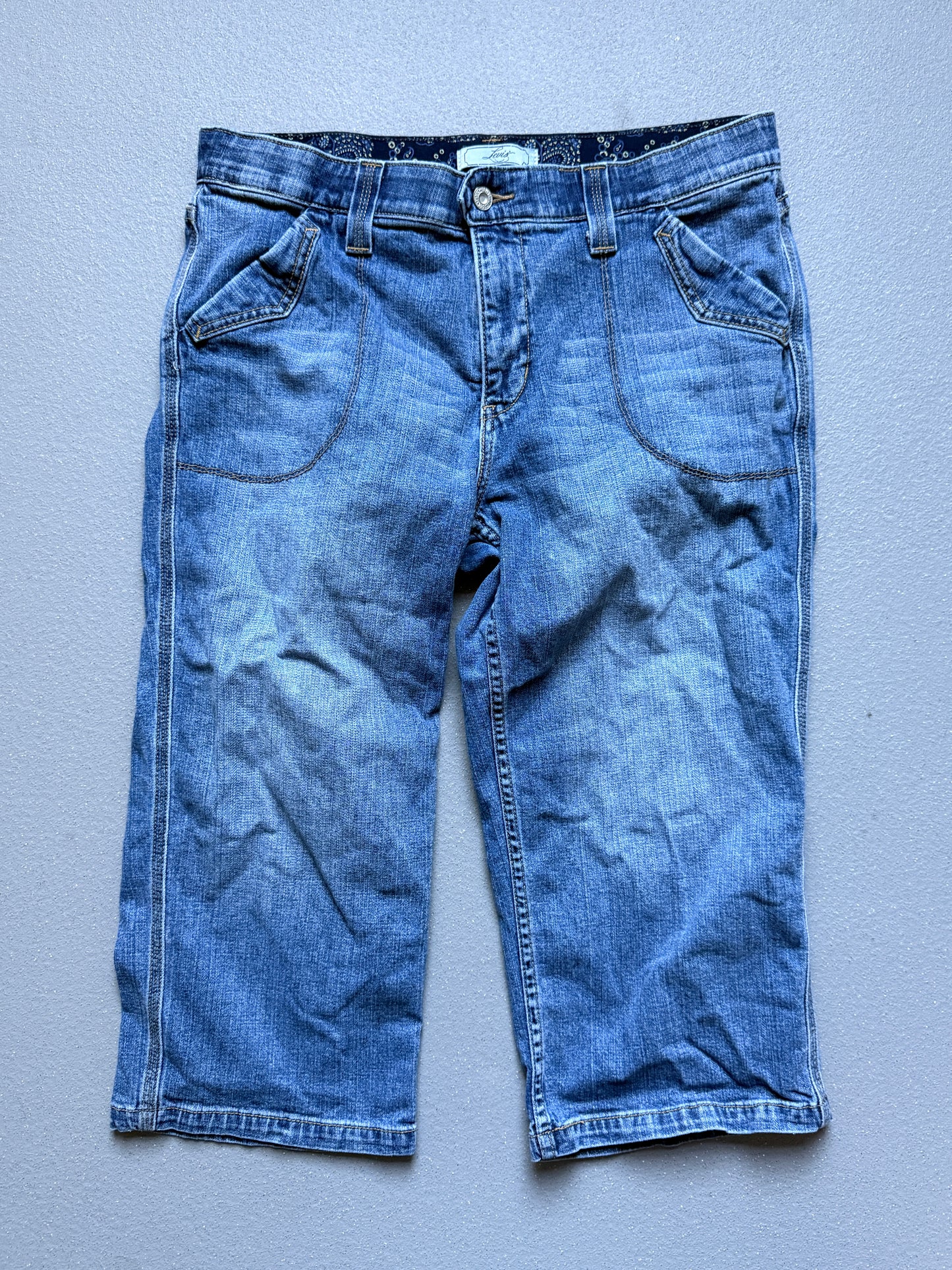 Y2K Levi's & Lee Denim Capris x 30 [Grade A, Laundered)