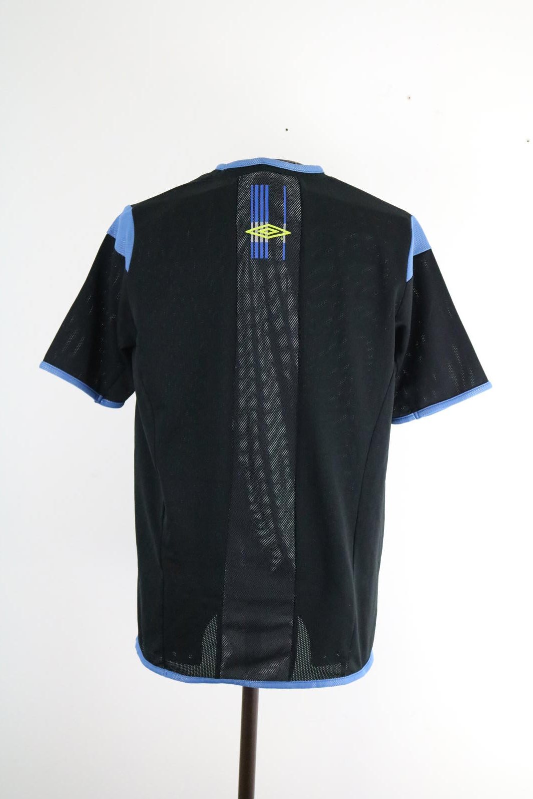 Umbro T Shirt Small Y2K Football Sport 90s