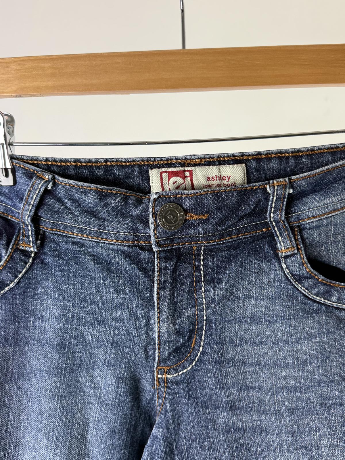 Y2K Low Rise Bootcut Jeans Size 10 - 30"