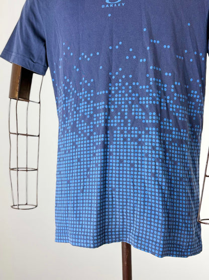 Oakley Graphic Print T Shirt Mens Small Blue