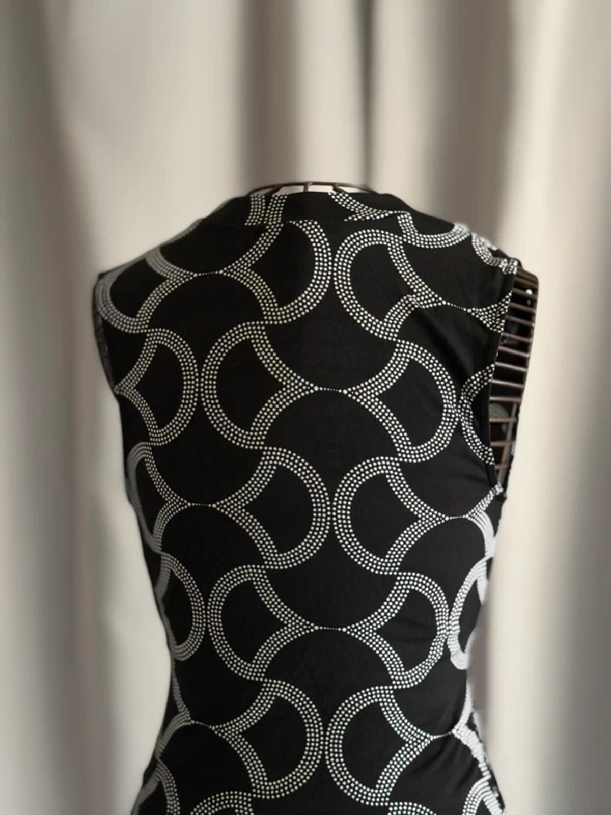 Y2K Black White Geometric Sleeveless Top Ring Detail Stretch Large