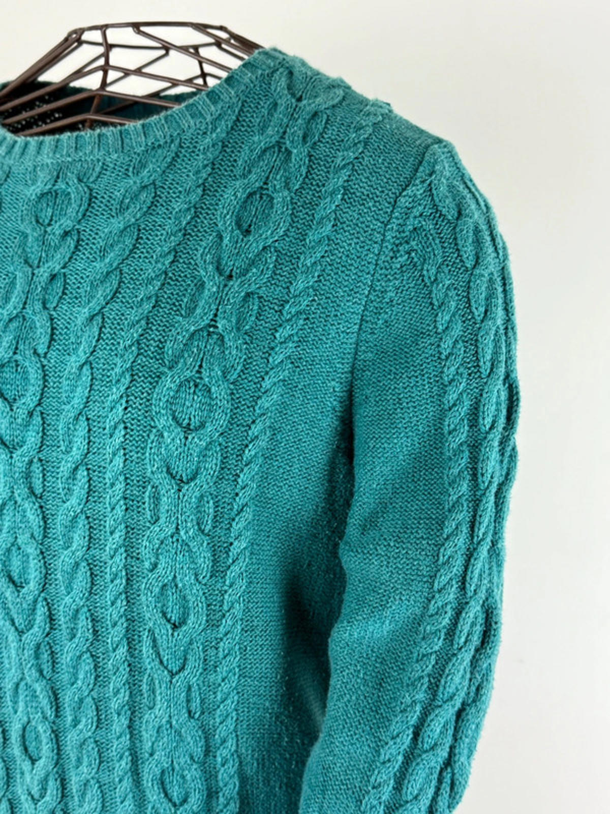 LL Bean Classic Cable Knit Sweater Medium Petite