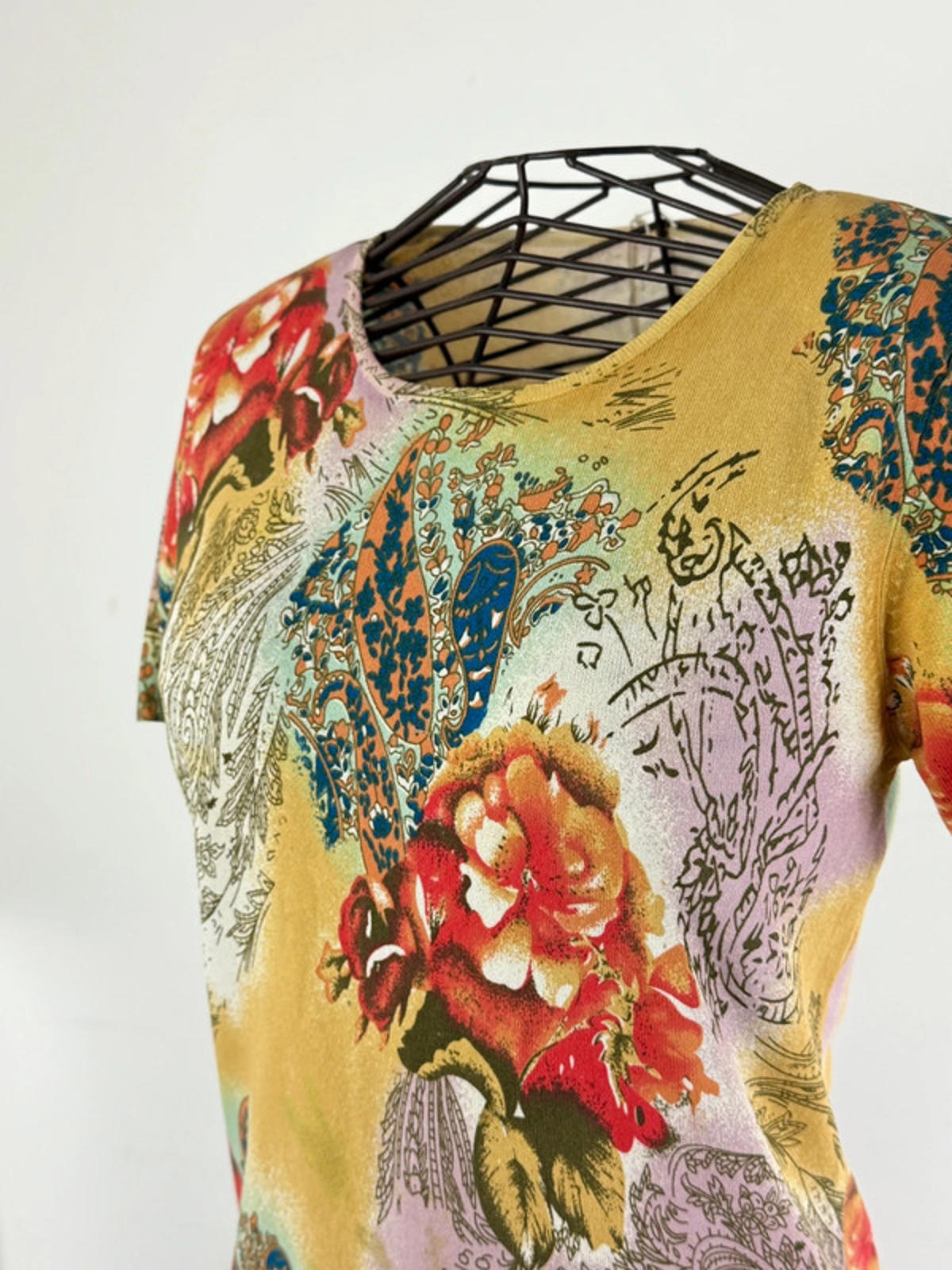 Vintage Floral T Shirt Y2K Baby Tee Large