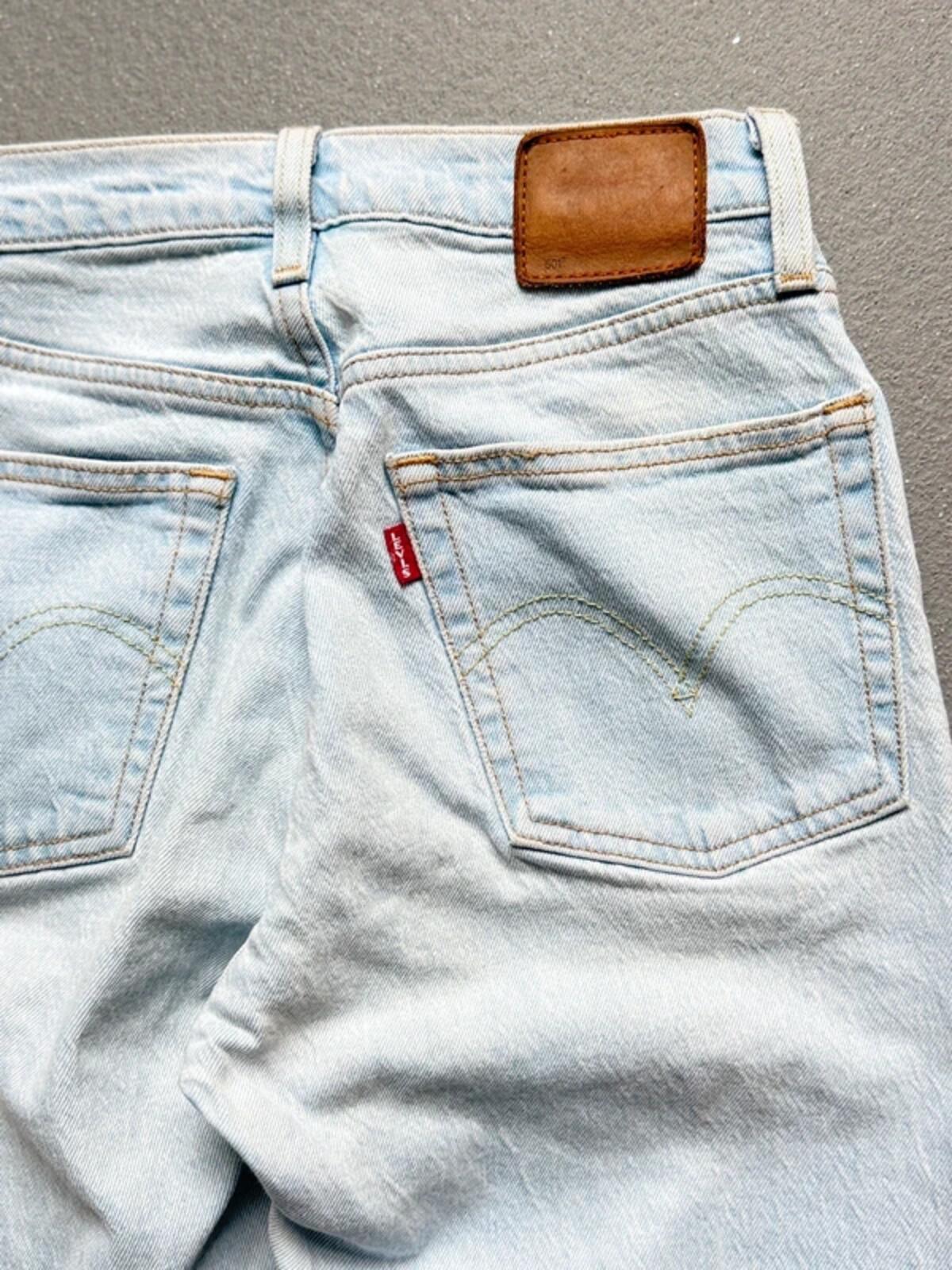 Levi’s 501 Premium Ladies Light Wash Jeans 24”