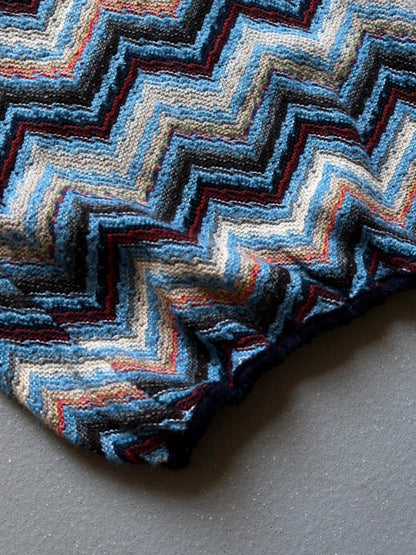 Vintage 70s Hand Knit Zig Zag Print Sweater XL