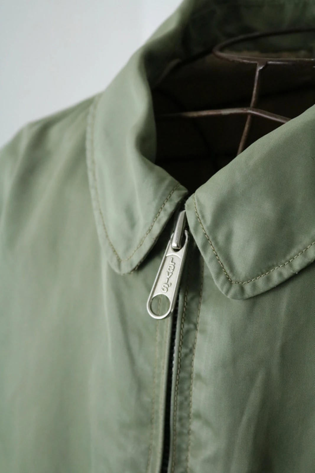 Levi's Cropped Flight Bomber Jacket Large Vintage 90s Khaki