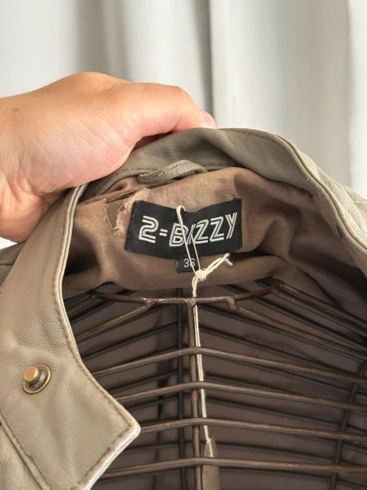 2000s Grey Leather Biker Jacket Size 8