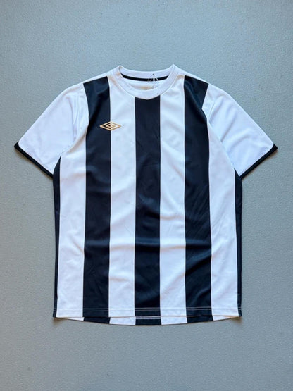 Umbro Y2K Black & White Stripe Football Template T Shirt Large