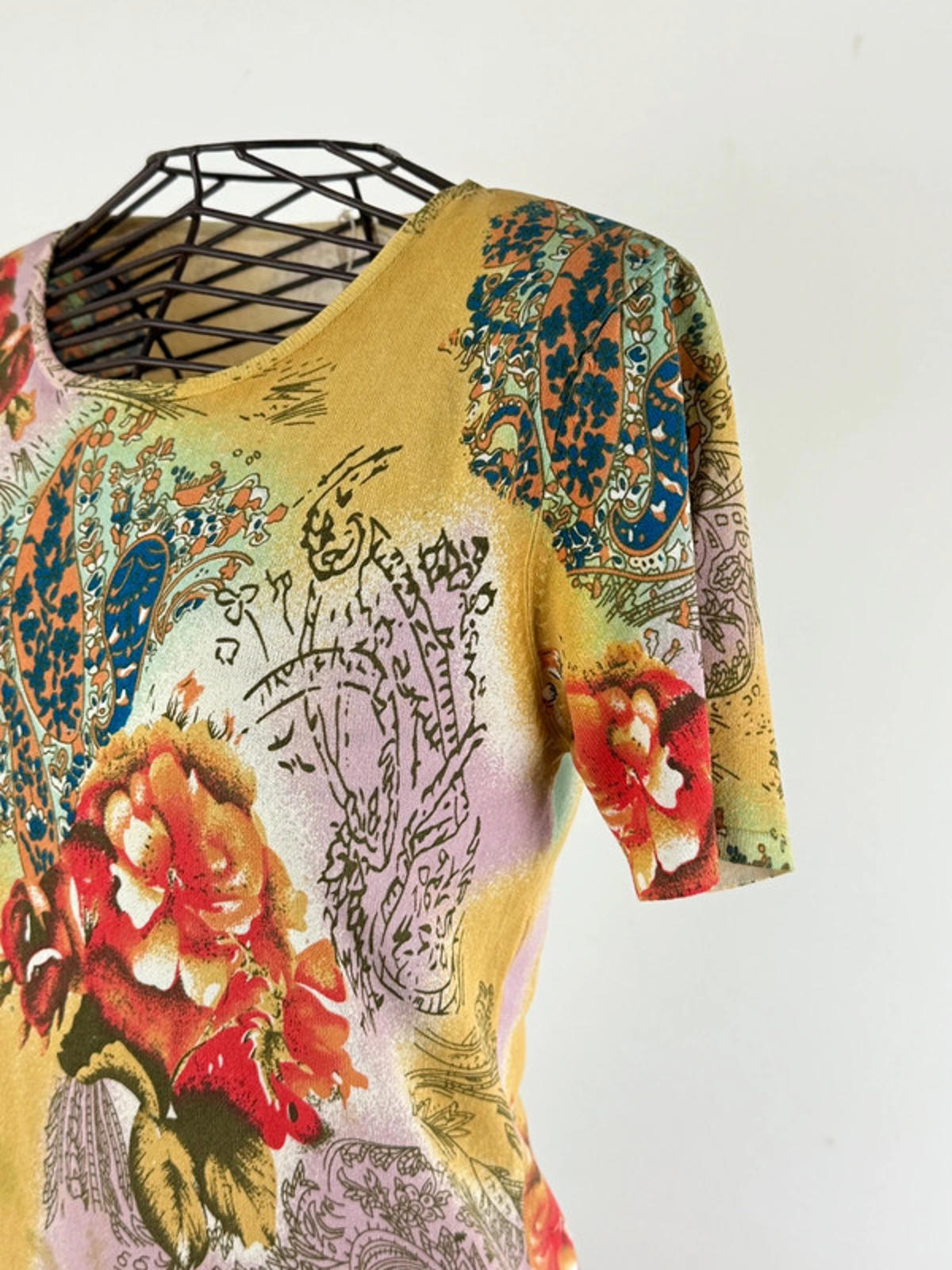 Vintage Floral T Shirt Y2K Baby Tee Large